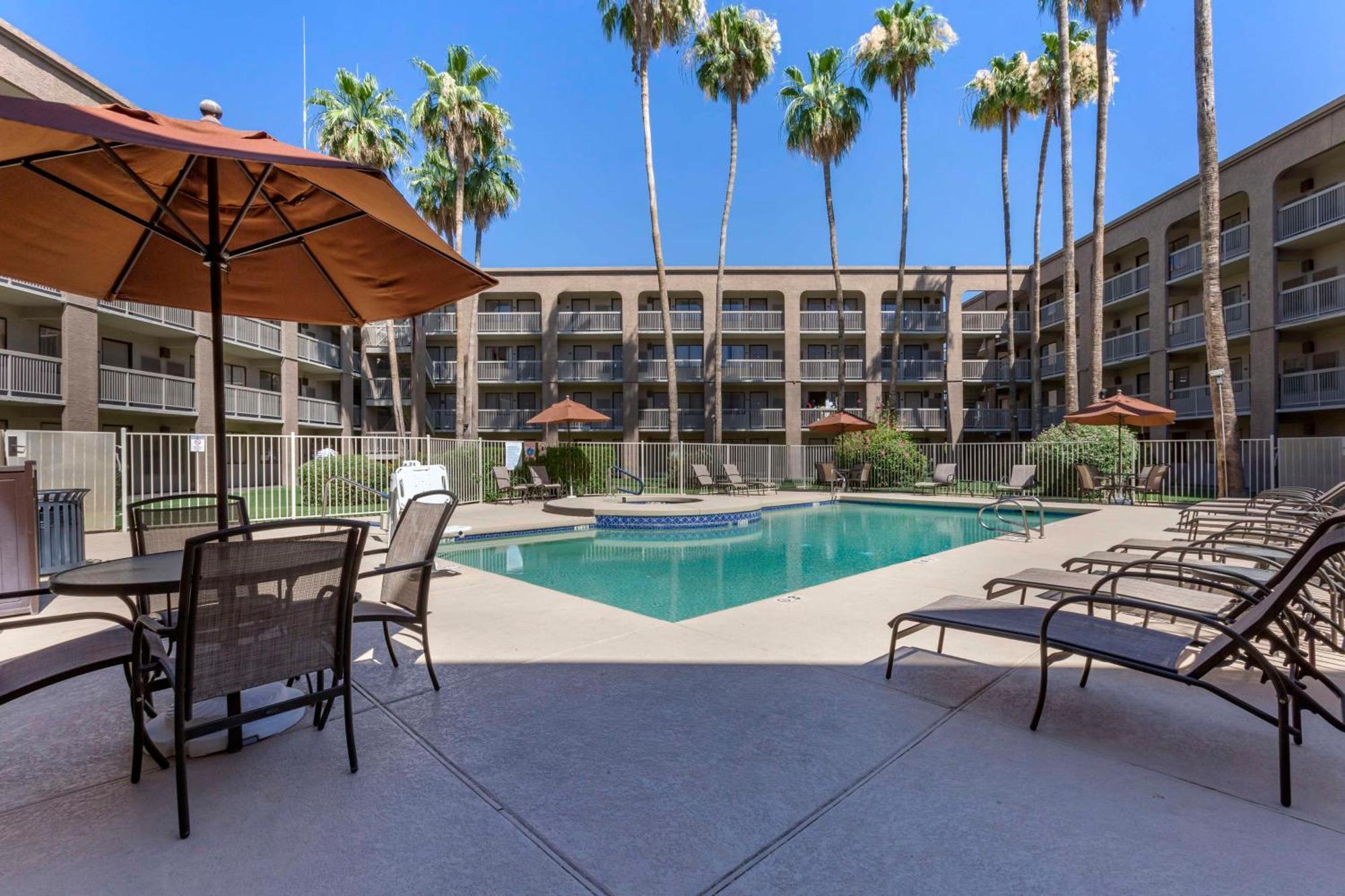 Best Western Plus Scottsdale Thunderbird Suites Kültér fotó